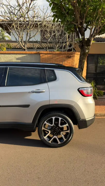 JEEP Compass - Foto