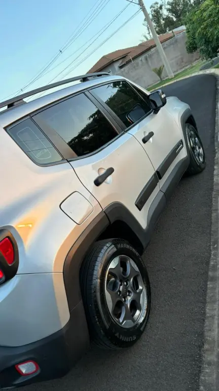 JEEP Renegade - Foto