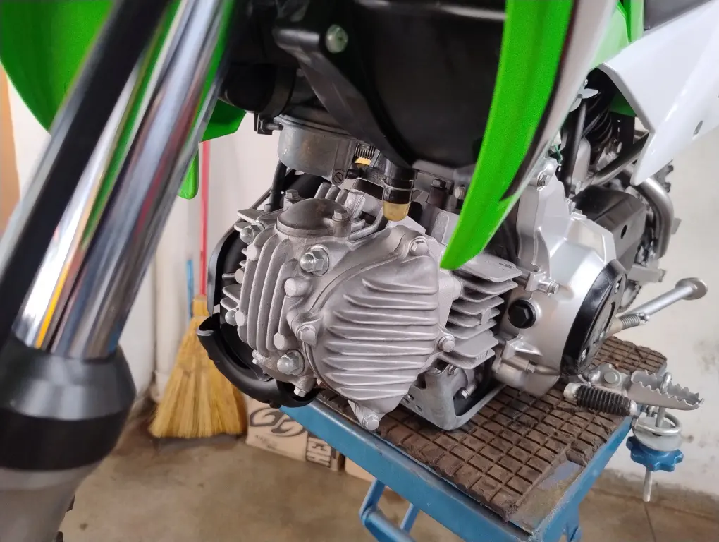 KAWASAKI KLX 110 - Foto