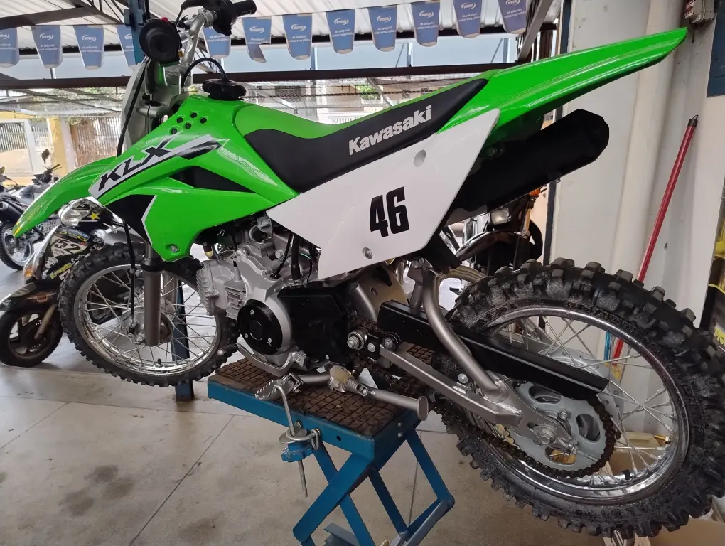 KAWASAKI KLX 110 - Foto