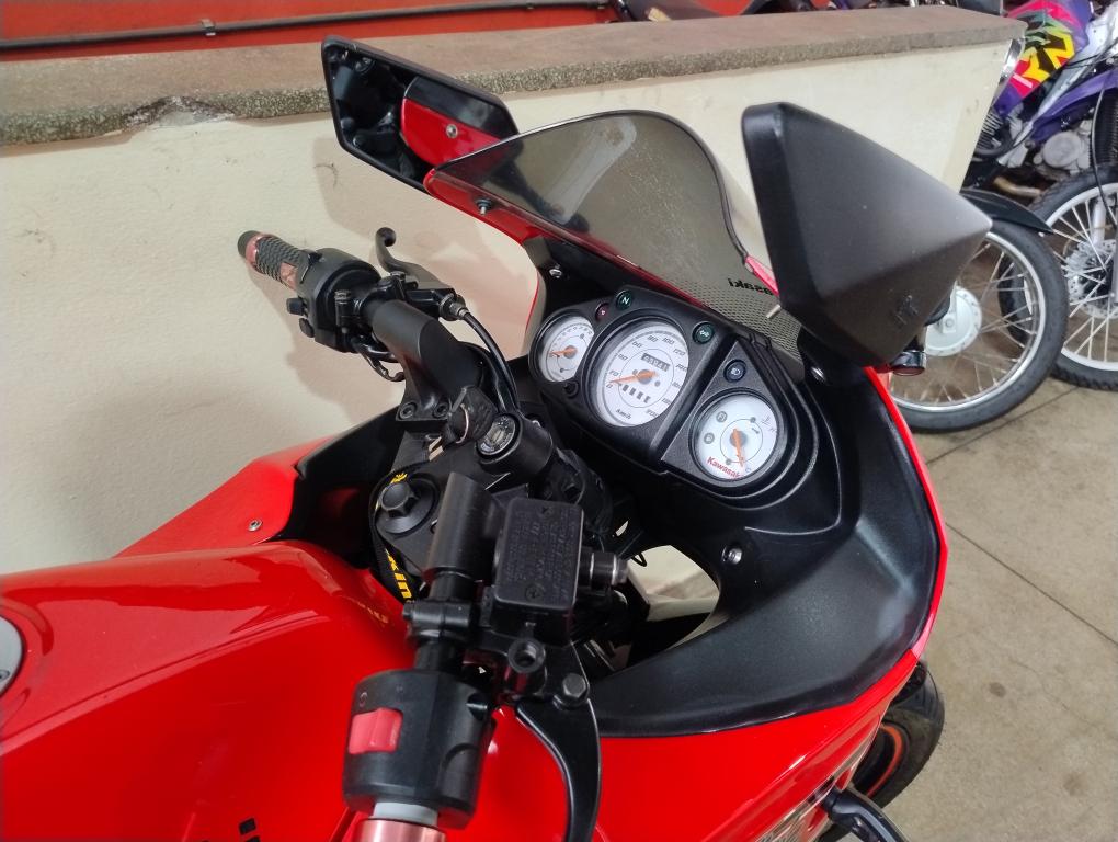 KAWASAKI Ninja 250 - Foto