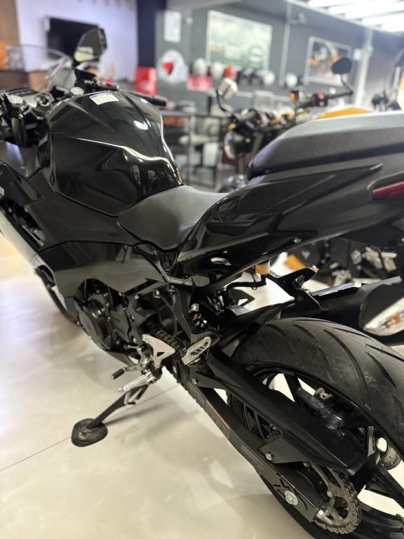 KAWASAKI Ninja 500 - Foto