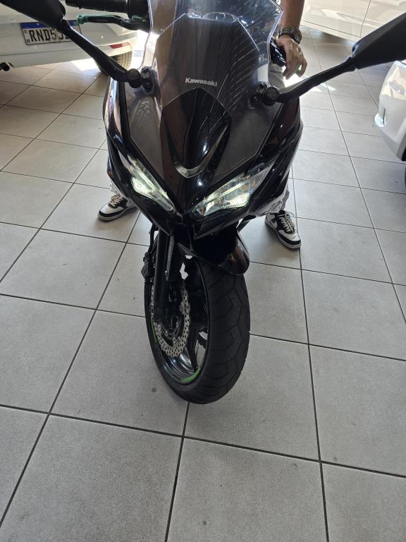 KAWASAKI Ninja 650 - Foto