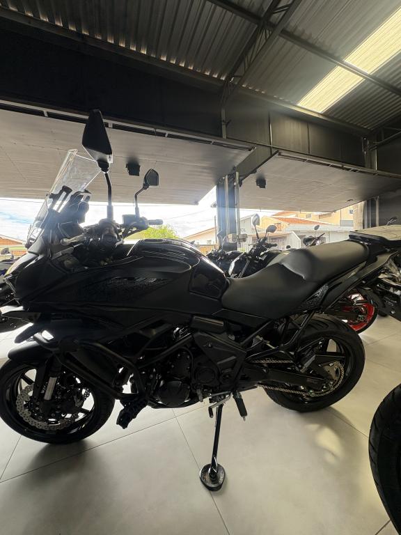 KAWASAKI Versys 650 - Foto
