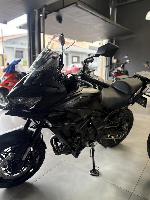KAWASAKI Versys 650 - Foto