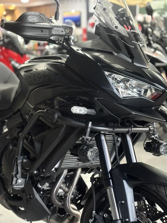KAWASAKI Versys 650 - Foto