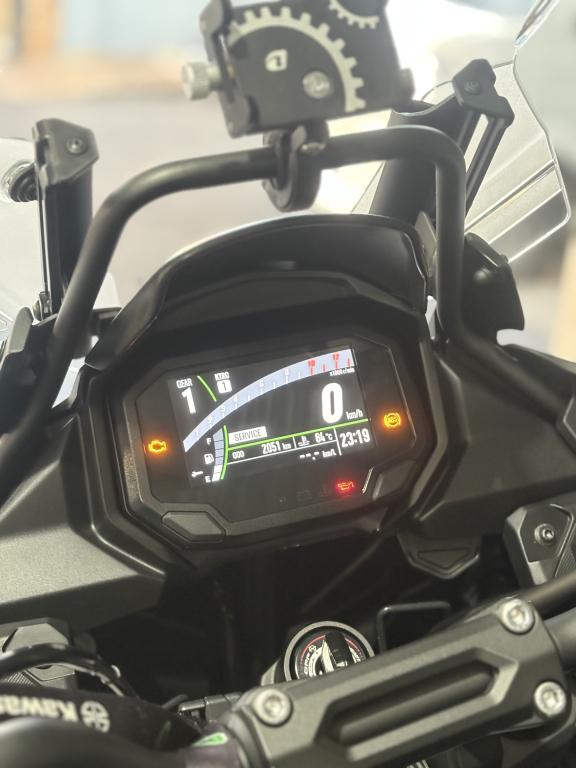 KAWASAKI Versys 650 - Foto