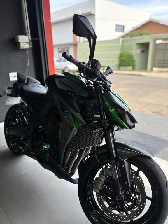KAWASAKI Z 1000 - Foto