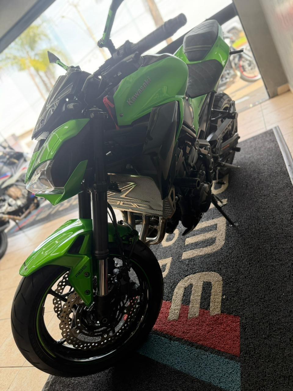 KAWASAKI Z 900 - Foto