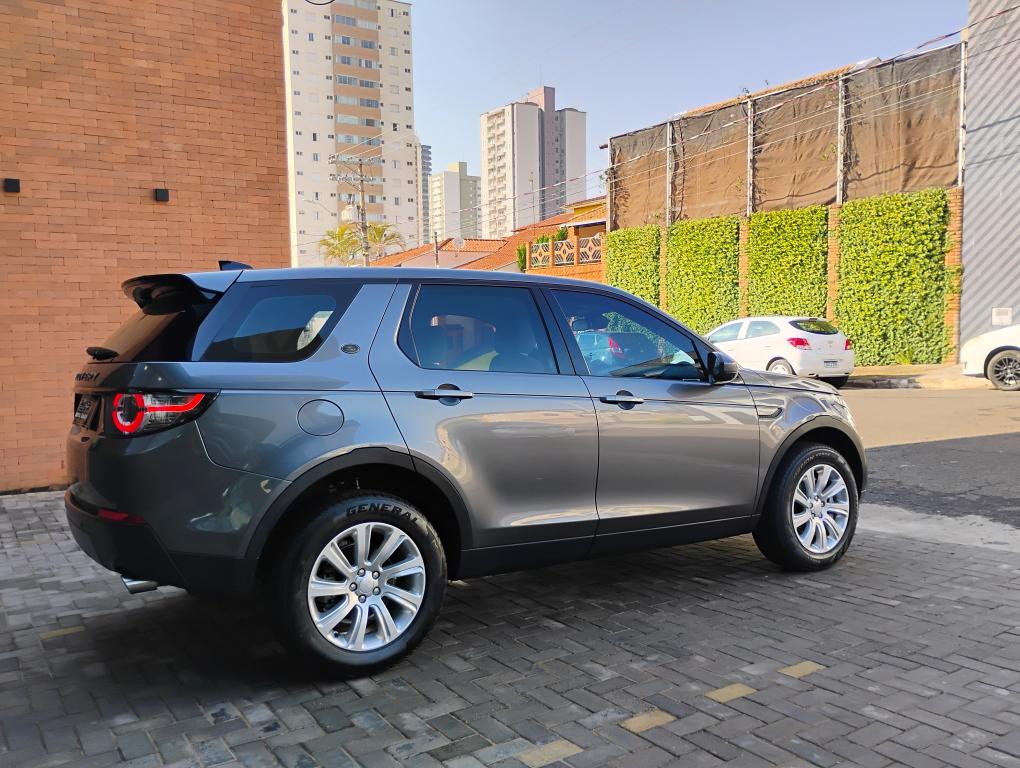 LAND ROVER Discovery Sport - Foto