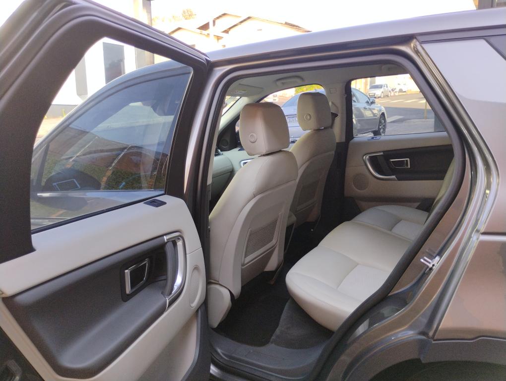 LAND ROVER Discovery Sport - Foto