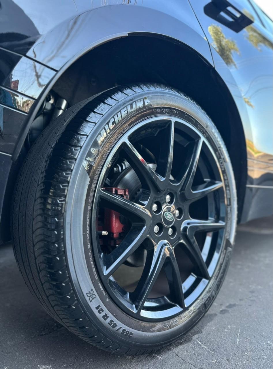 LAND ROVER Range Rover Velar - Foto