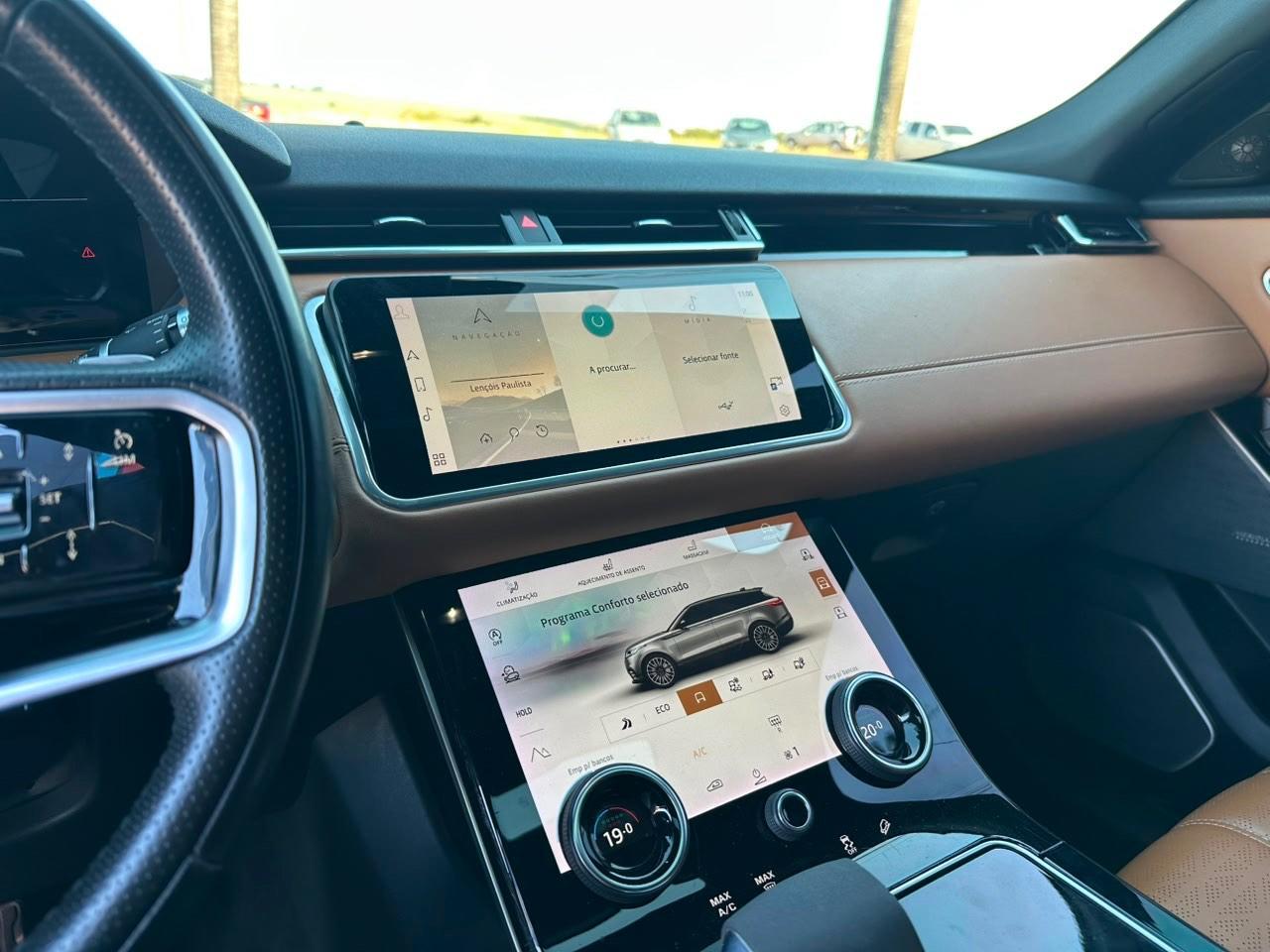 LAND ROVER Range Rover Velar - Foto