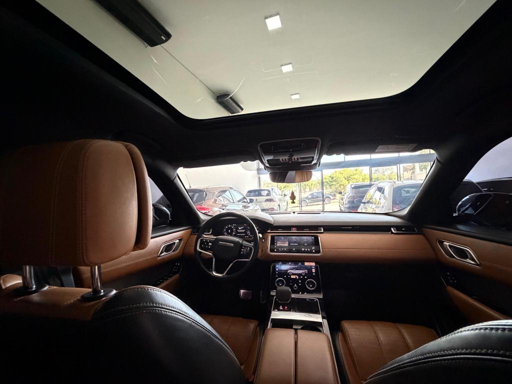 LAND ROVER Range Rover Velar - Foto