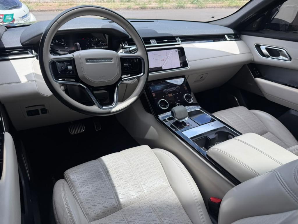 LAND ROVER Range Rover Velar - Foto