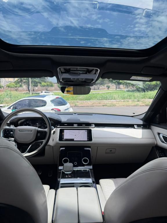 LAND ROVER Range Rover Velar - Foto