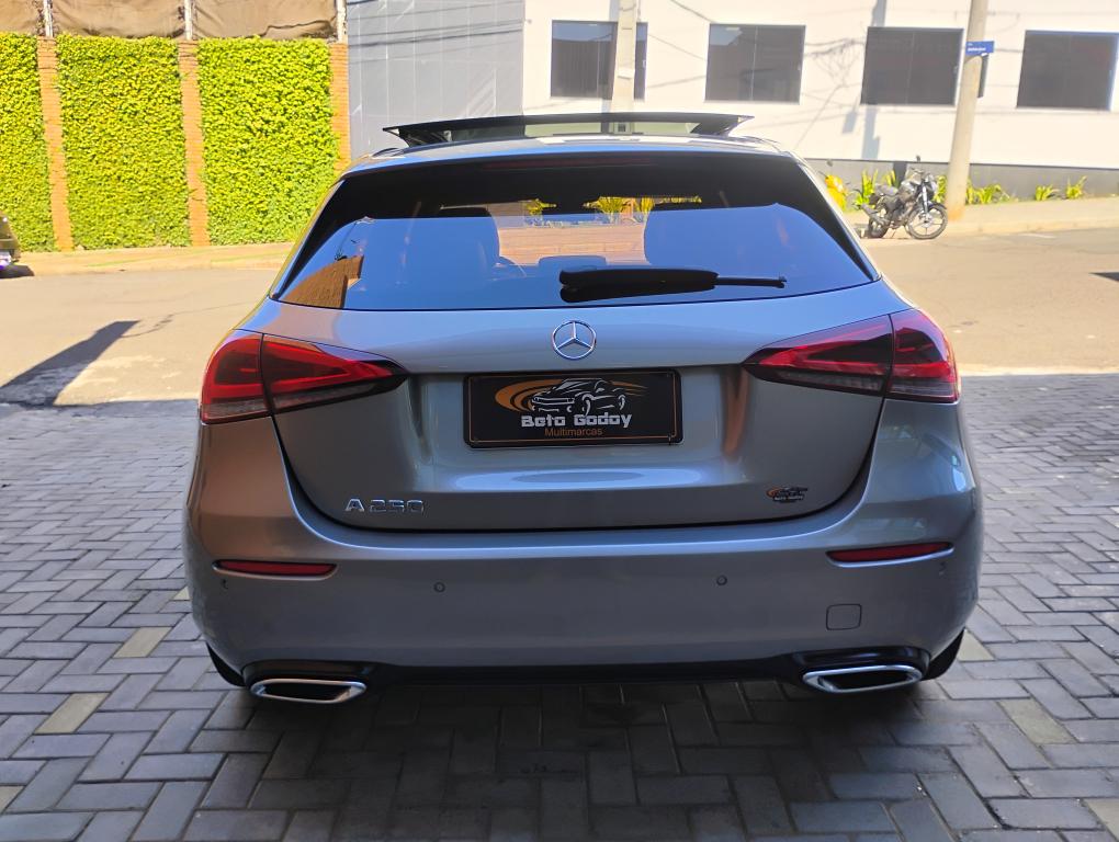 MERCEDES-BENZ A 250 - Foto