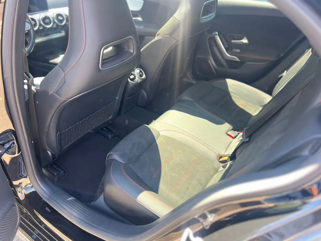 MERCEDES-BENZ A 250 - Foto