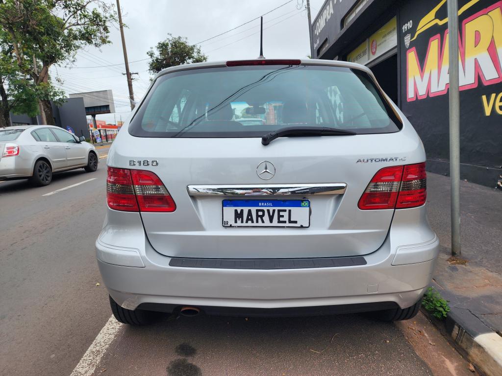 MERCEDES-BENZ B 180 - Foto