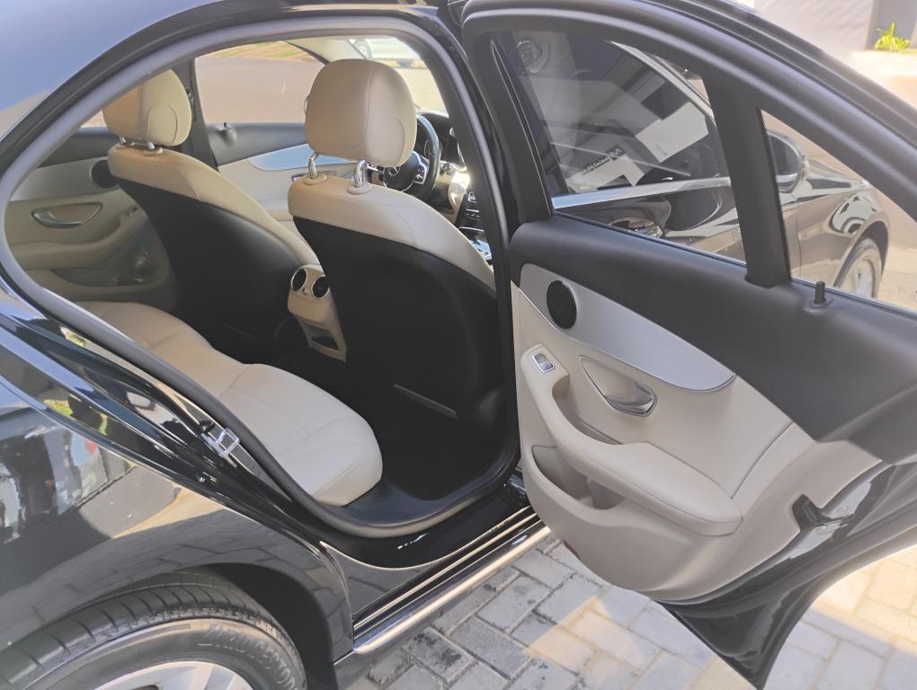 MERCEDES-BENZ C 180 - Foto