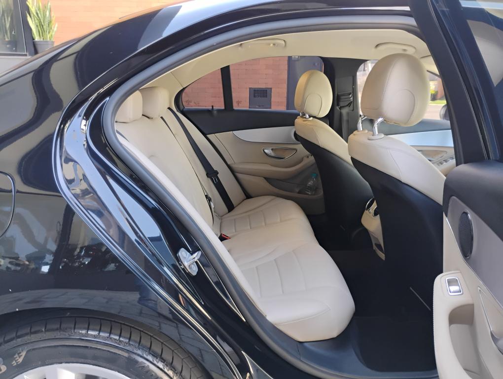 MERCEDES-BENZ C 180 - Foto