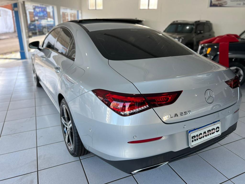 MERCEDES-BENZ CLA 250 - Foto
