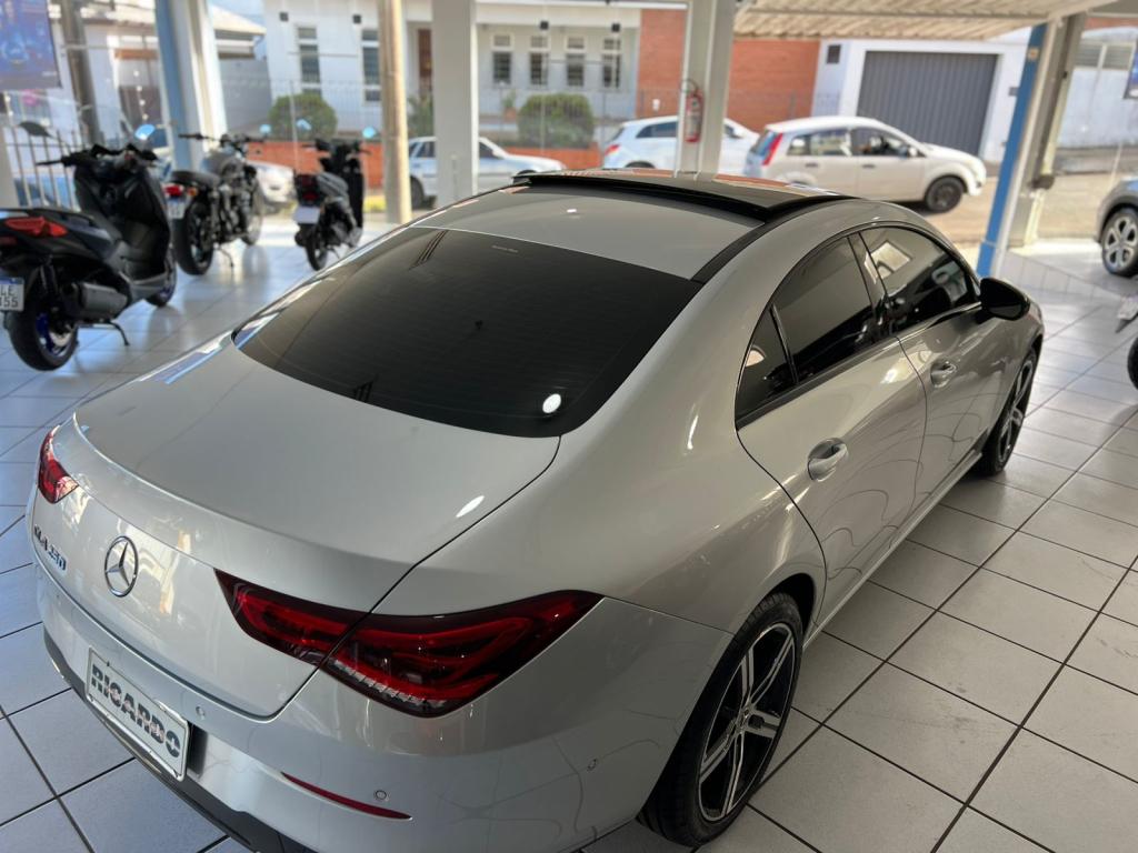 MERCEDES-BENZ CLA 250 - Foto