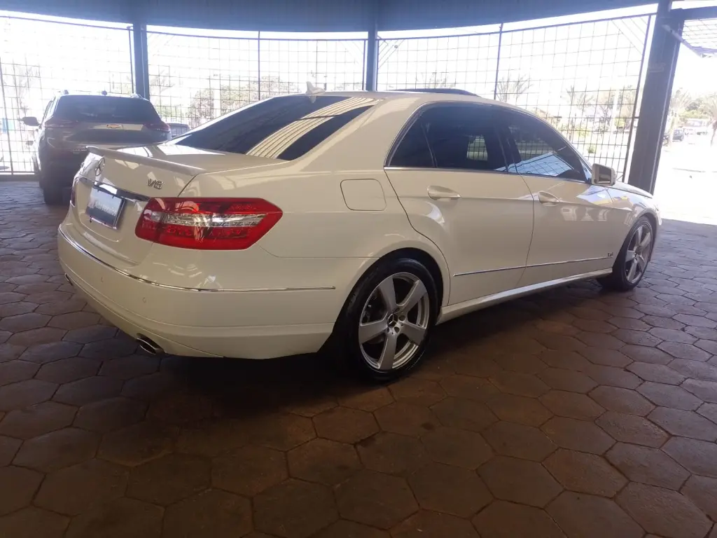 MERCEDES-BENZ E 350 - Foto