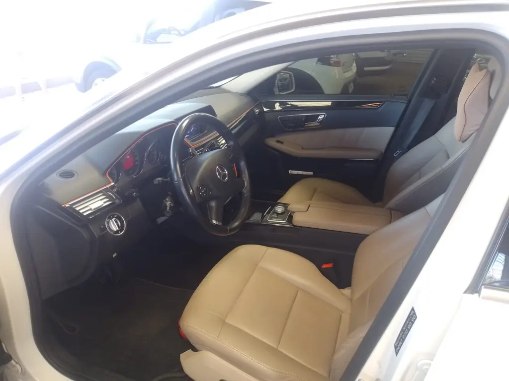 MERCEDES-BENZ E 350 - Foto