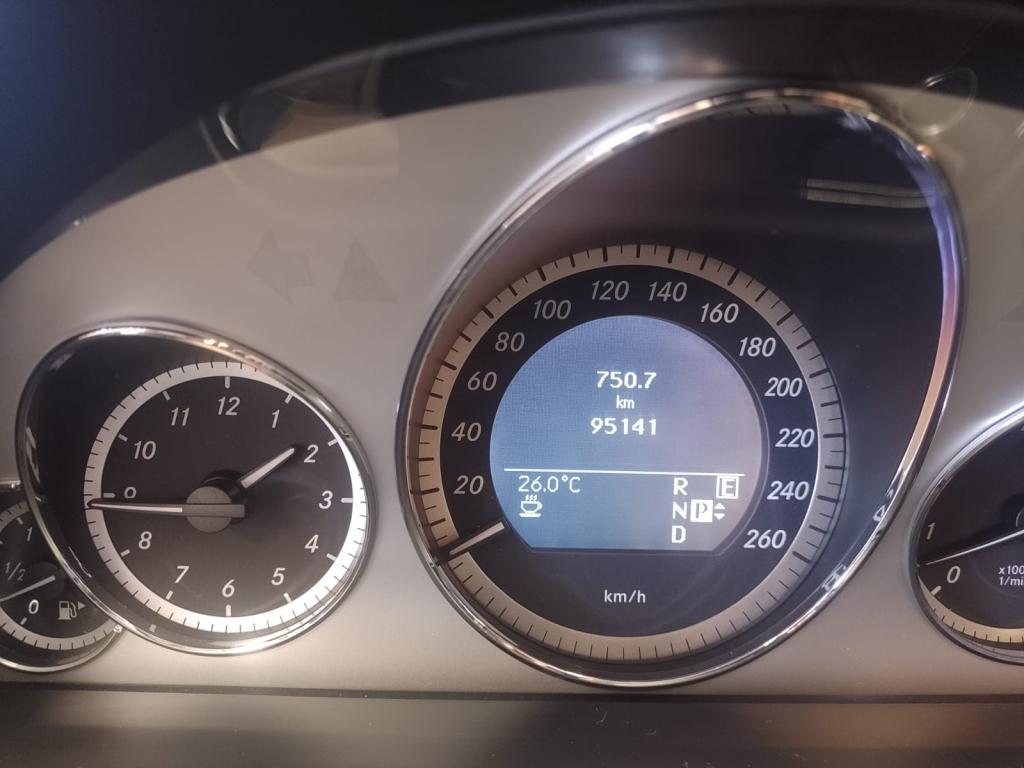 MERCEDES-BENZ E 350 - Foto