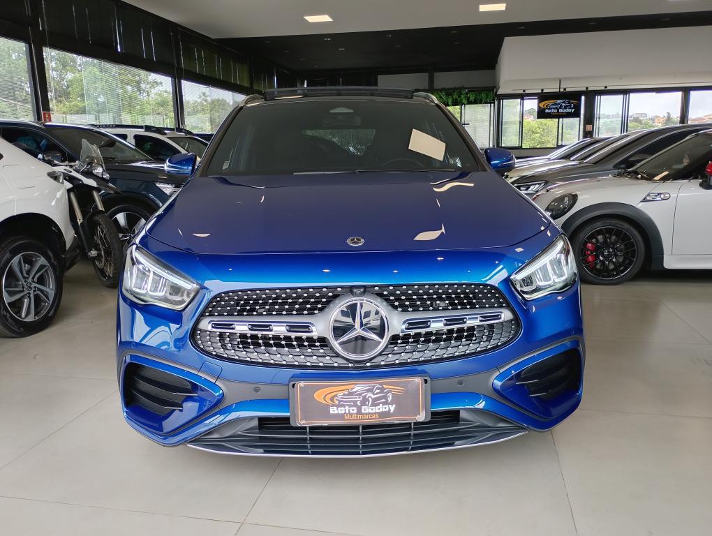 MERCEDES-BENZ GLA 200