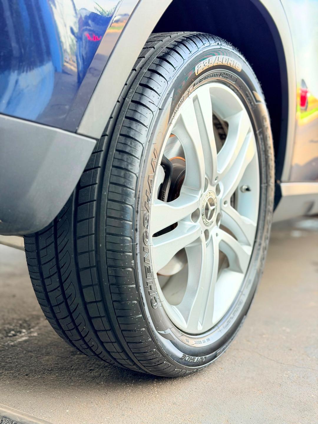 MERCEDES-BENZ GLA 200 - Foto