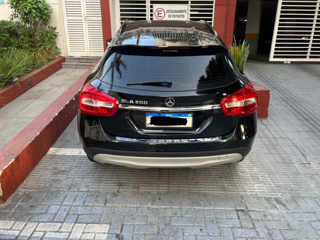 MERCEDES-BENZ GLA 200 - Foto