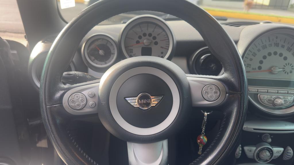 MINI Cooper Cabriolet - Foto