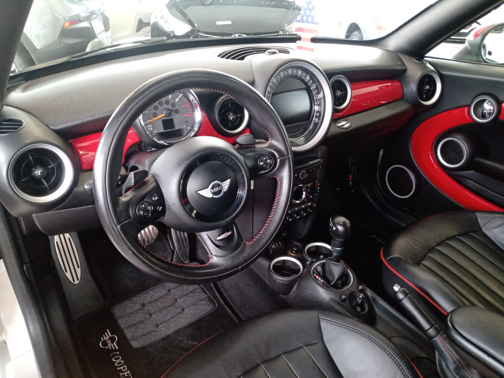 MINI John Cooper Works - Foto