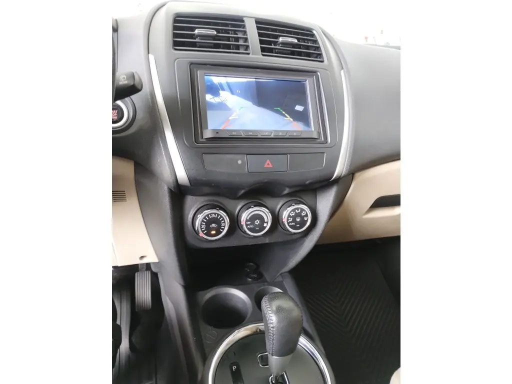 MITSUBISHI ASX - Foto