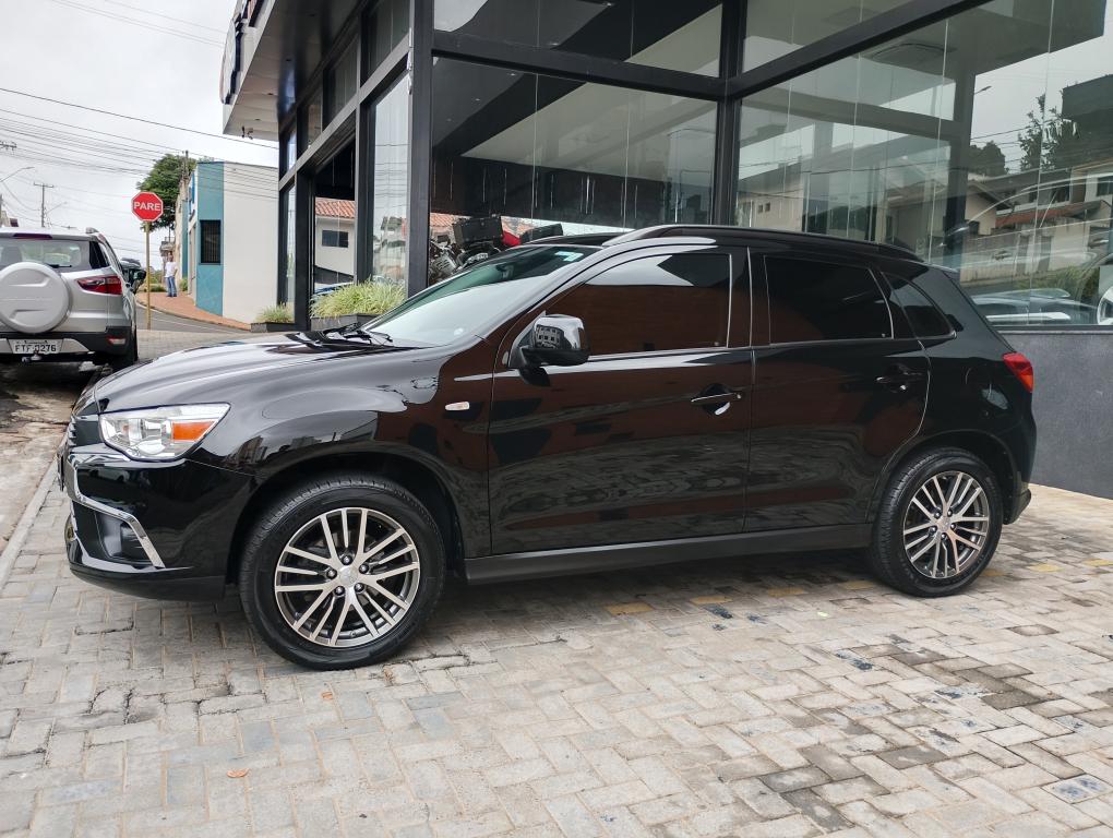 MITSUBISHI ASX - Foto