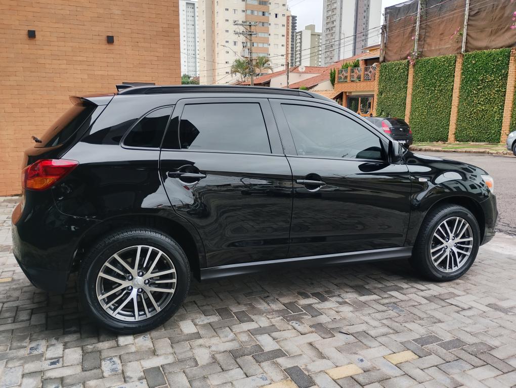 MITSUBISHI ASX - Foto