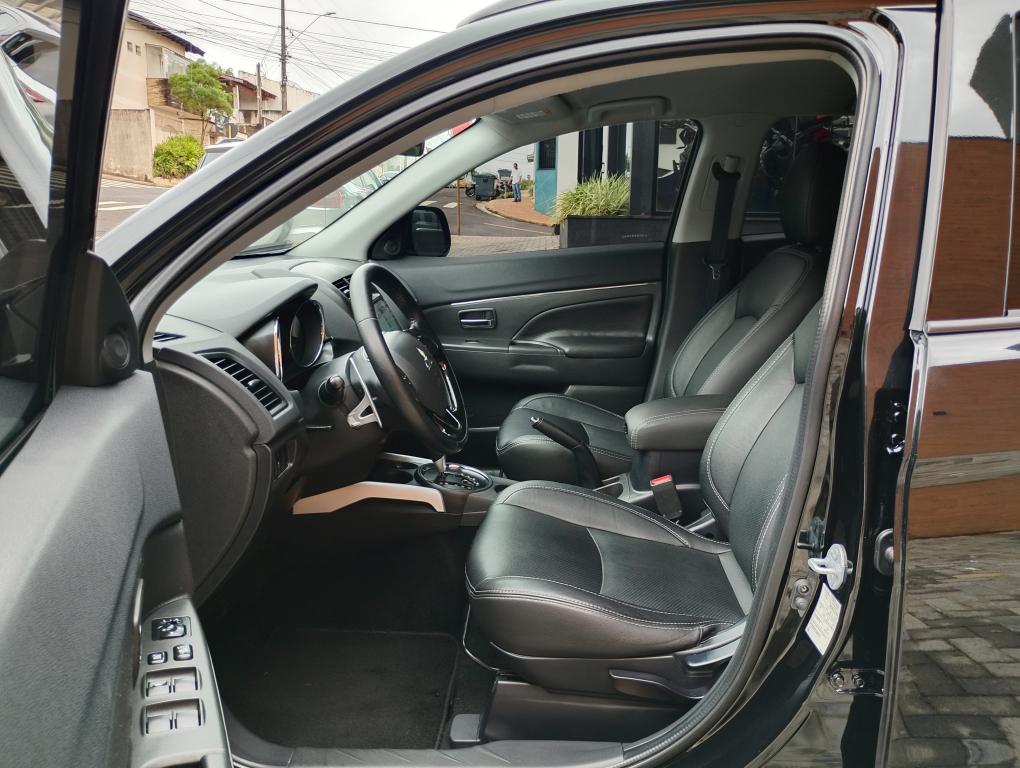 MITSUBISHI ASX - Foto