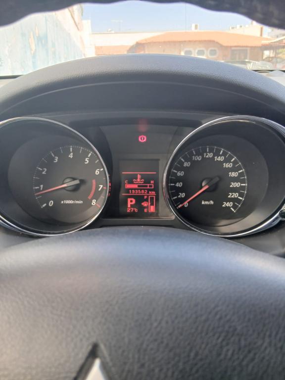 MITSUBISHI ASX - Foto