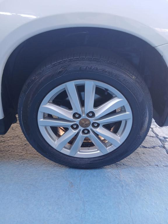 MITSUBISHI ASX - Foto