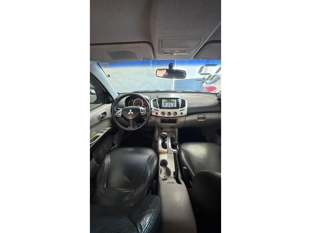 MITSUBISHI L 200 Triton - Foto