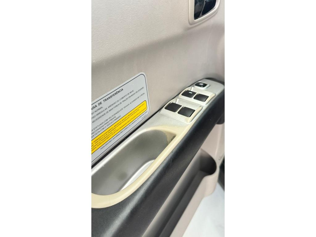 MITSUBISHI L 200 Triton - Foto