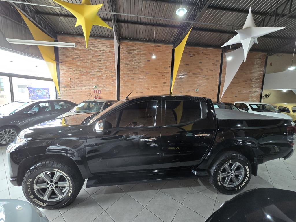 MITSUBISHI L 200 Triton - Foto