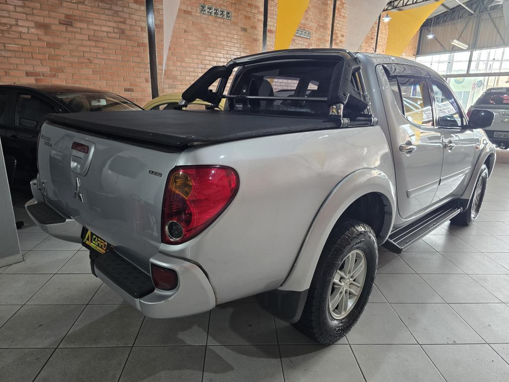 MITSUBISHI L 200 Triton - Foto
