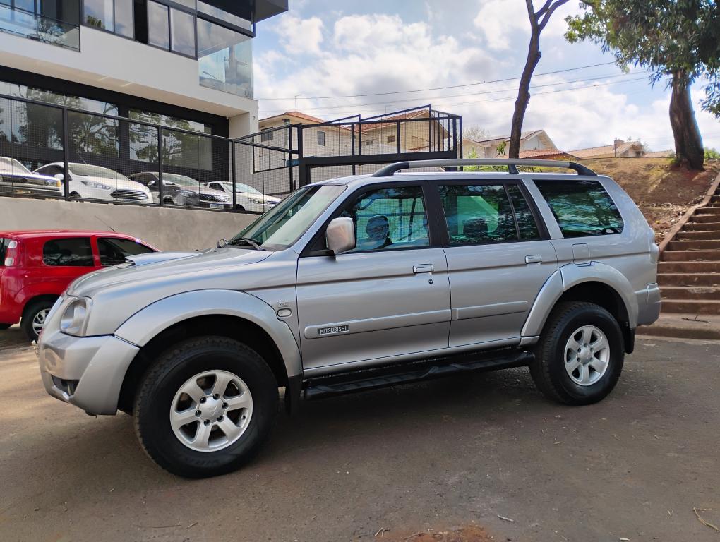 MITSUBISHI Pajero Sport - Foto