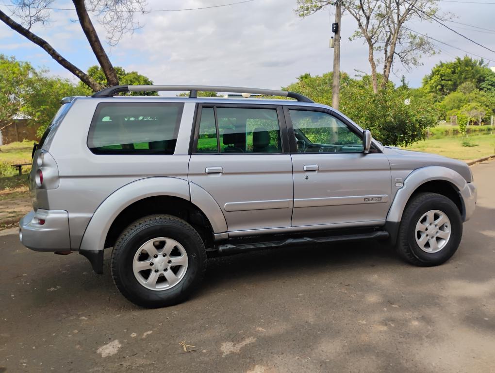 MITSUBISHI Pajero Sport - Foto
