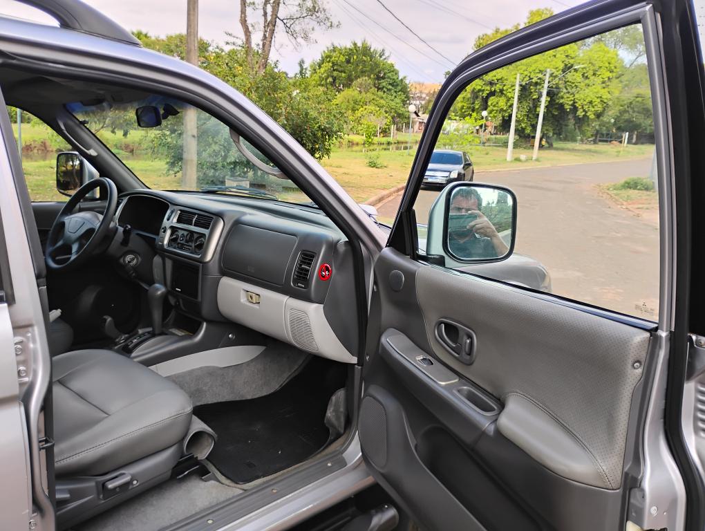 MITSUBISHI Pajero Sport - Foto