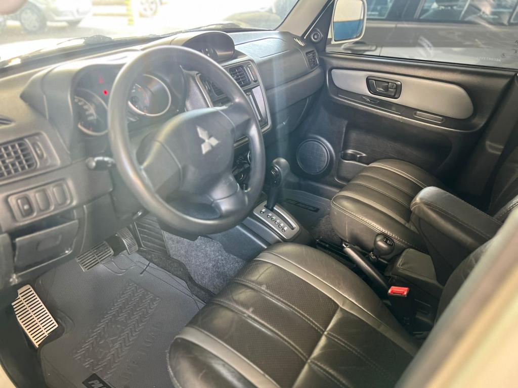 MITSUBISHI Pajero TR4 - Foto