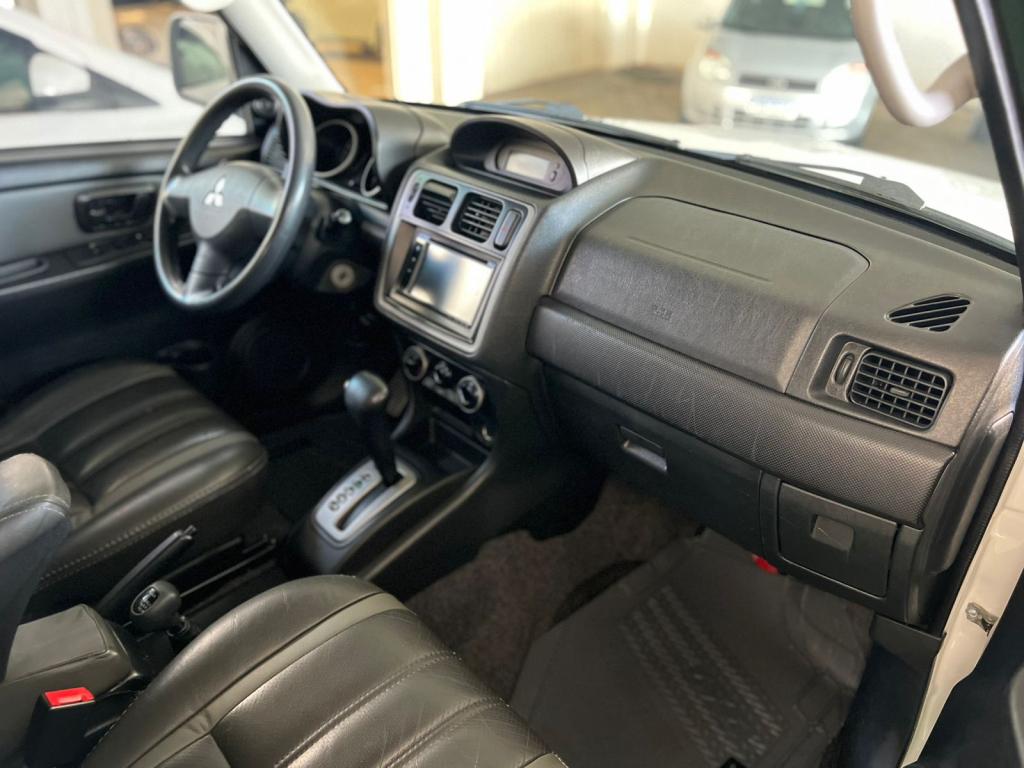 MITSUBISHI Pajero TR4 - Foto